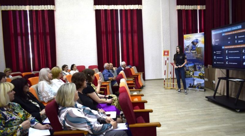 Безпека понад усе: педагоги ПТДЮ навчаються мінної безпеки разом із The HALO Trust